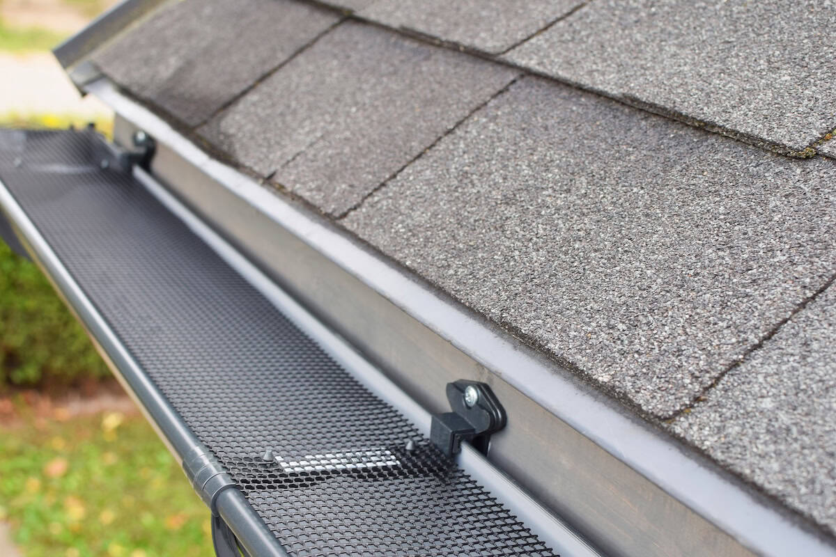 Metal mesh gutter guard
